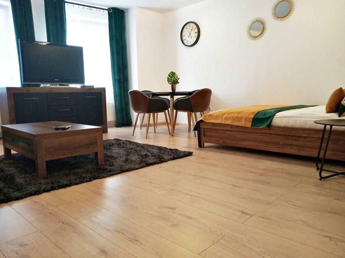 Downtown Studio Daire Zielona Góra Dış mekan fotoğraf